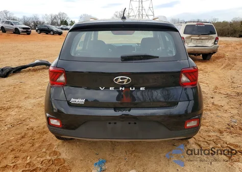 2024 Hyundai Venue Sel z USA, uszkodzony, nr VIN KMHRC8A37RU326093